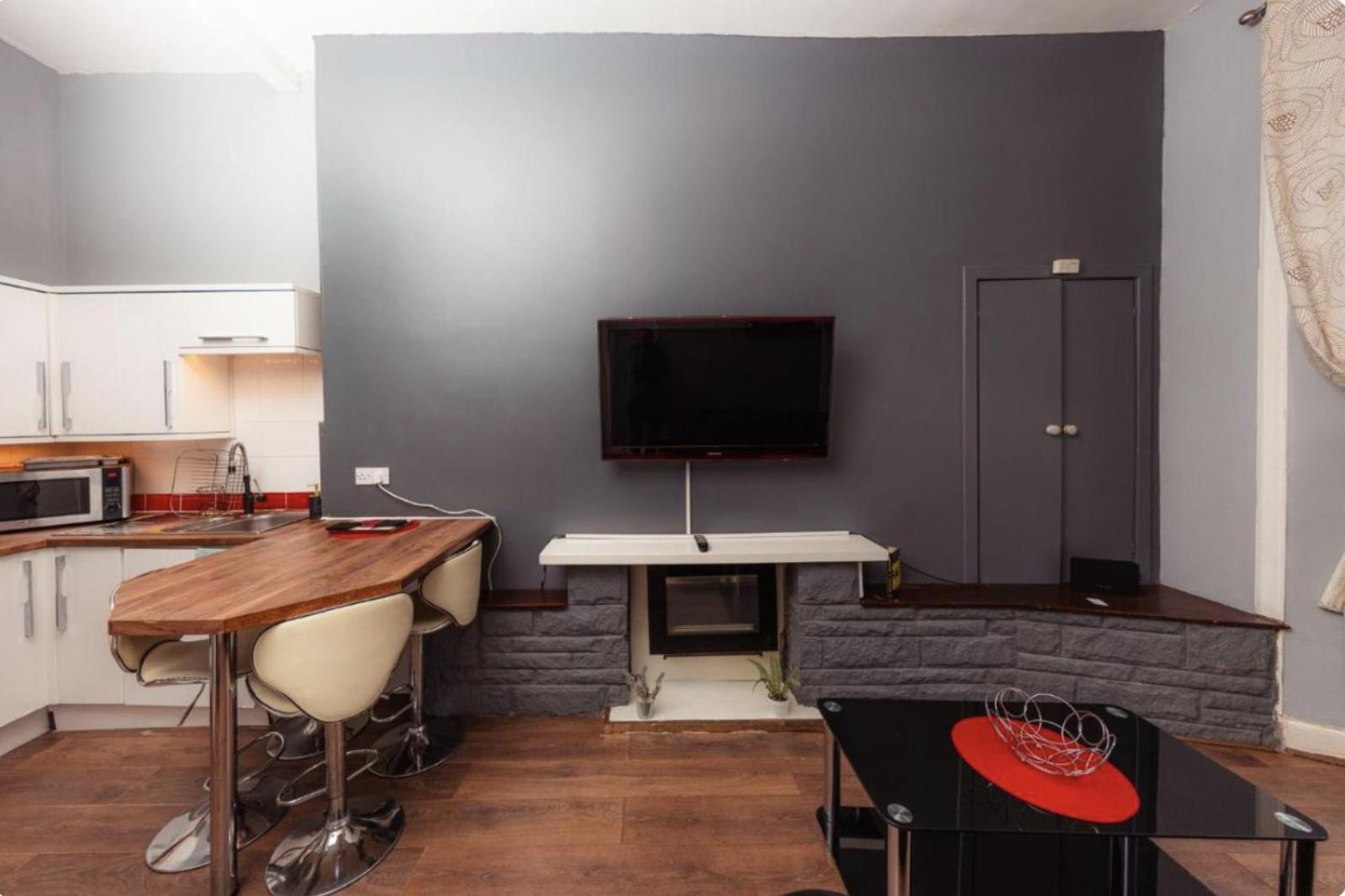 אדינבורו Warm Apartment By Holyrood Palace! מראה חיצוני תמונה