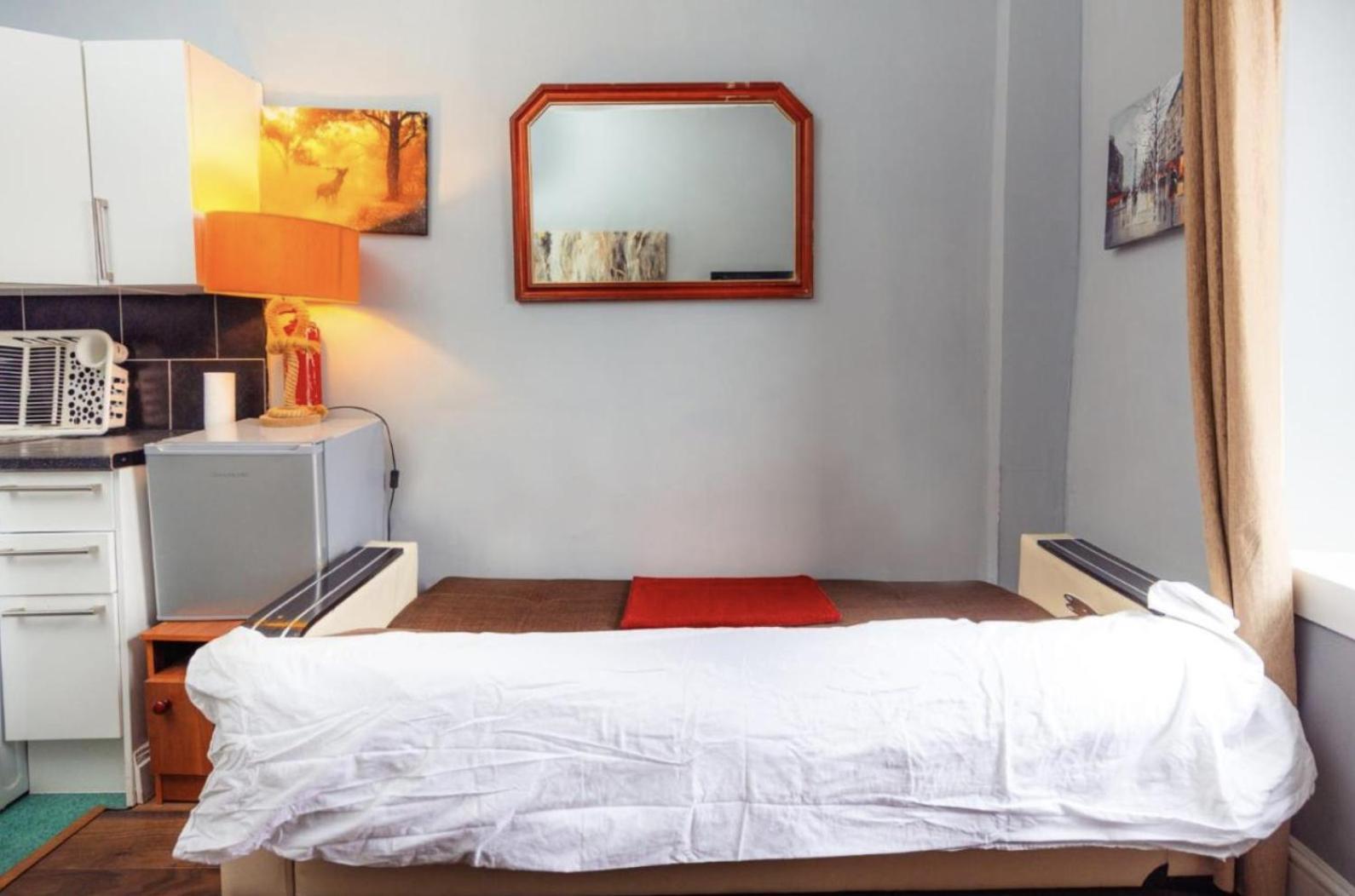 אדינבורו Warm Apartment By Holyrood Palace! מראה חיצוני תמונה